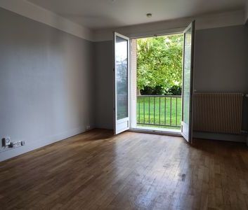 À louer / Appartement F4 / BESANCON PERGAUD - CLEMENCEAU 4 B rue Pe... - Photo 2