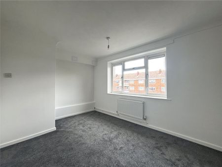 2 bedroom property to rent Evenlode Road, SO16 - Photo 3