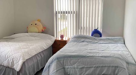 Beautifully Presented Townhouse - Photo 2