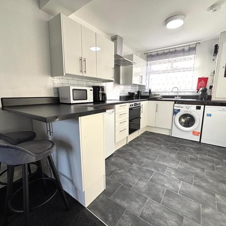 1 bedroom end of terrace house to rent - Photo 1