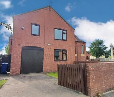5 bedroom detached house to rent - Photo 4