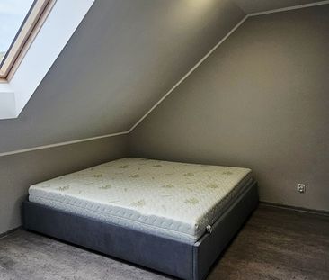 Mieszkanie z ogródkiem i miejscem postojowym - Zdjęcie 5