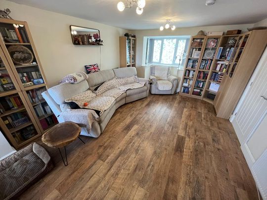 3 bedroom detached house to rent - Photo 1