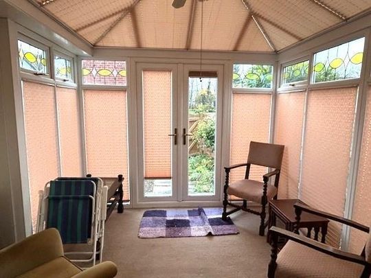 3 bedroom bungalow to rent - Photo 1