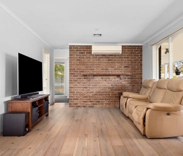 A Family Gem in a Prime Frankston South Location - Photo 4