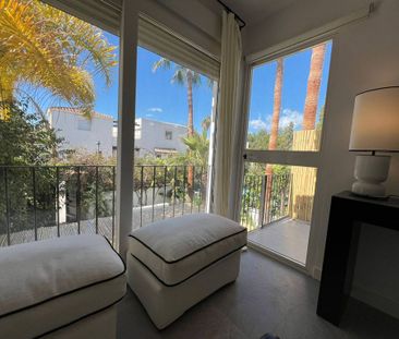 5 bedroom luxury Semidetached House for rent in Nueva Andalucia, An... - Photo 2