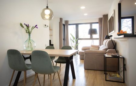 Exclusiva vivienda de 3 dormitorios - Photo 2