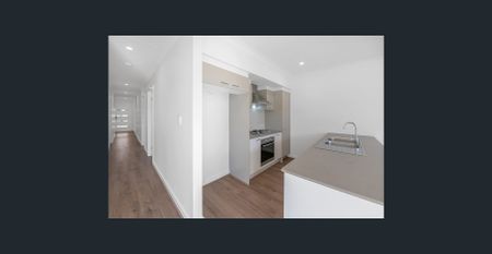 Bright, Spacious & Ready to Move Into! - Photo 3