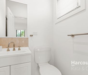 Spacious 3-Bedroom Home in Mill Park - Photo 2