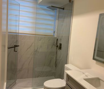 43 Page Avenue #Walkout basement Room2 - Photo 6