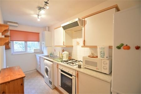 Eyston Drive, WEYBRIDGE, KT13 - Photo 2