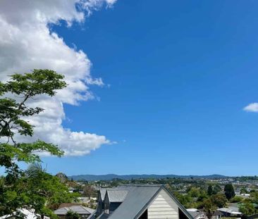 Sunny, Spacious & Peaceful Living Ã¢ÂÂ 8A Crosby Road, West Harbour - Photo 2