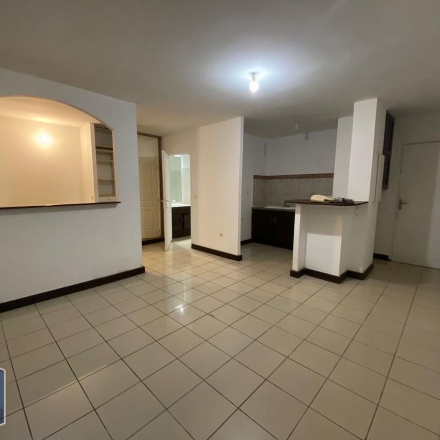 Location Appartement 1 pièce 32m² LA POSSESSION 97419 - Photo 1