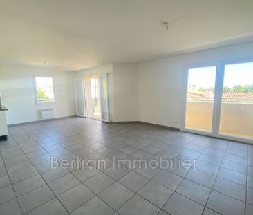 Location Appartement 4 pièces 77m² ESPIRA DE L AGLY 66600 - Photo 1