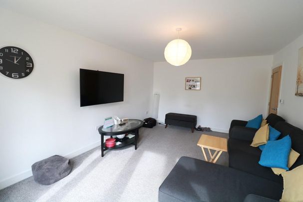 3 bedroom detached bungalow to rent - Photo 1