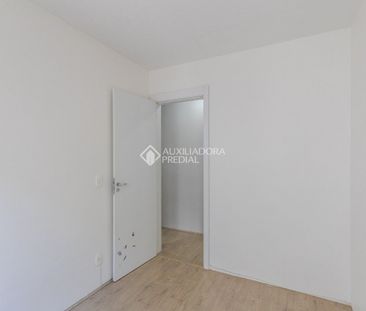 Apartamento com 2 quartos e 45m² para alugar em Centro, Canoas. - Foto 2