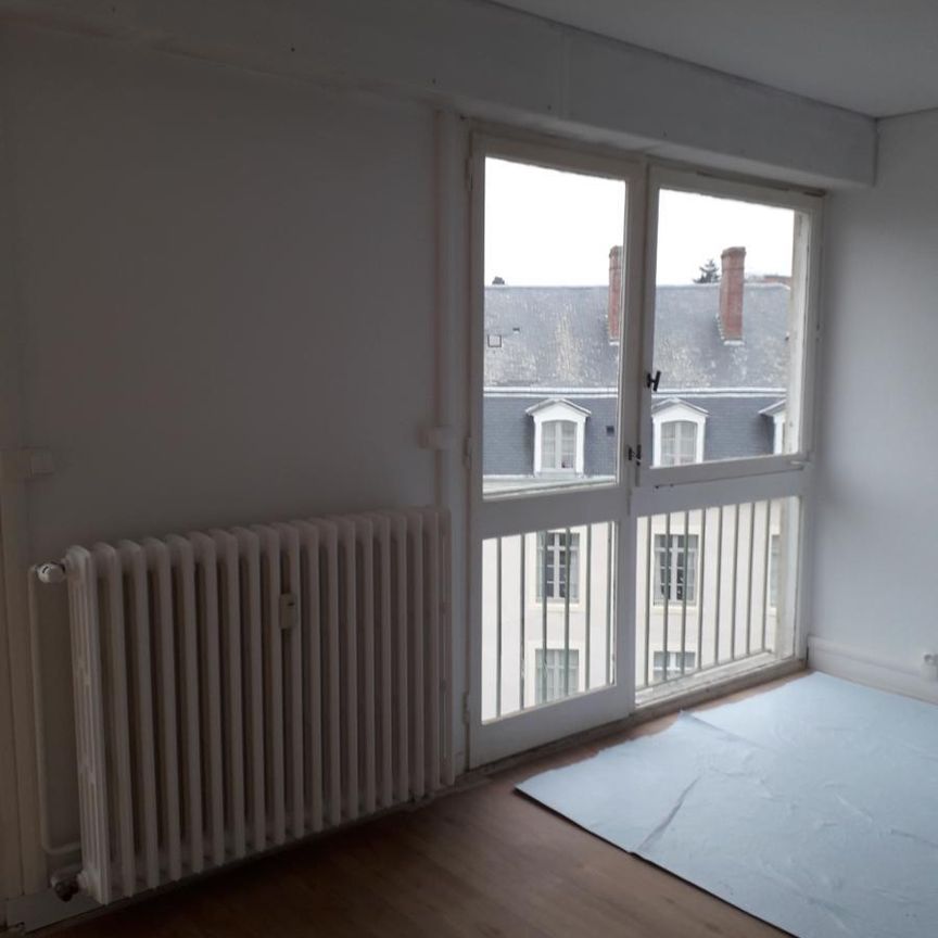 APPARTEMENT T1 ENTIEREMENT RENOVE - Photo 1