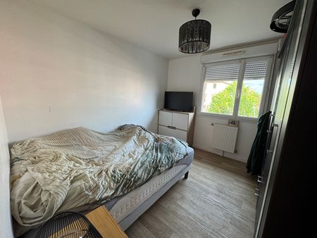 Location Appartement 4 pièces 86m² - Photo 4