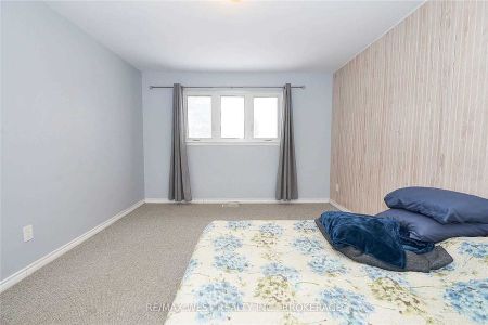 For Lease - 323 Centre Street, Shelburne, Ontario - Photo 4