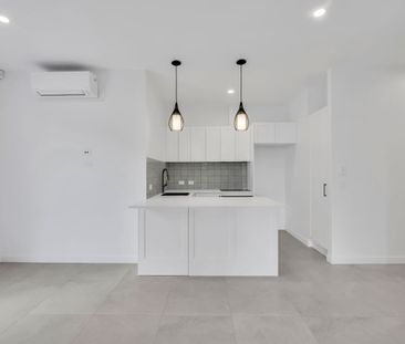 68 Miandetta Drive, Advancetown QLD 4211 - House For Rent | Domain - Photo 6