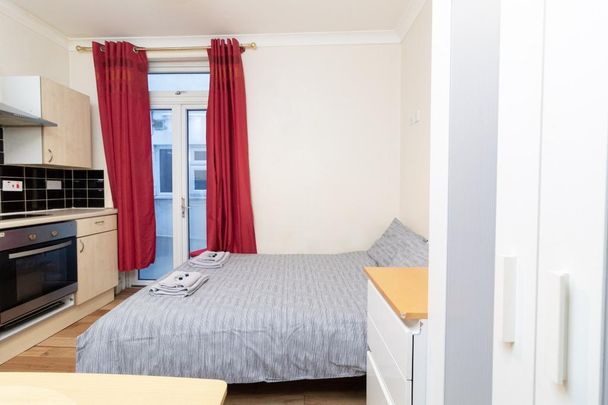 The Polygon,Southampton - Photo 1