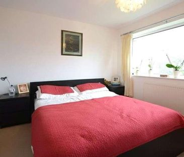 Portland Drive, Church Crookham, Fleet, Hampshire, GU52 - Photo 6