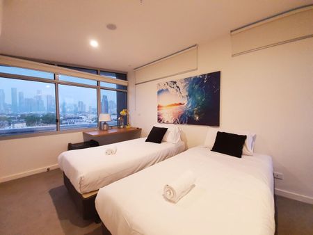 Furnished Penthouse with Unobstructed City Views - Photo 2