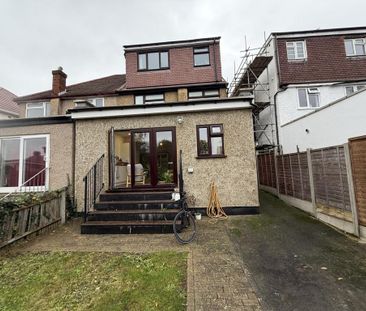 1 bedroom in a house share to rent - Photo 4