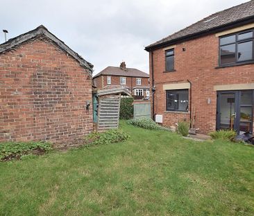 3 bedroom semi-detached house to rent - Photo 5