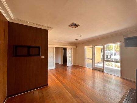 64 Clarks Road, Keilor East VIC 3033 - Photo 2