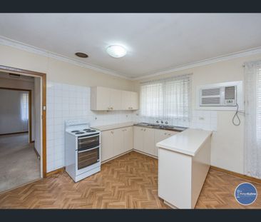 94 Amelia Street, Balcatta, WA 6021 - Photo 6