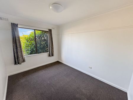 14 Hazel Road, Wendouree - Photo 3