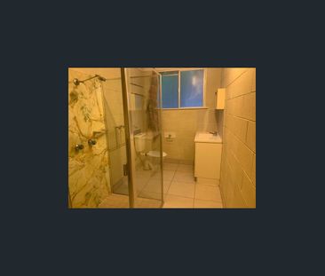 2/23 Pattison Avenue, Norman Park, Qld 4170 - Photo 3