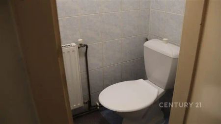 Pronájem bytu 2+kk s balkonem – ul. Místecká - Fotografie 2
