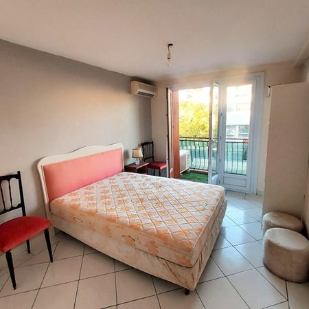 Appartement Saint Raphael 2 pièce avec balcon et box - Photo 3