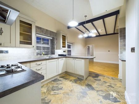 2 Bedroom Flat - Photo 5