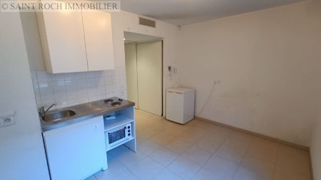 Location Appartement 1 pièce 19m² NICE 06300 - Photo 2