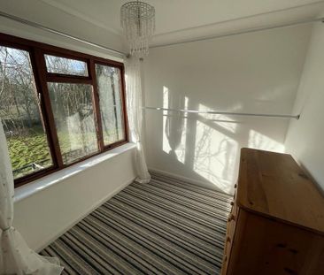 4 bedroom equestrian property to rent - Photo 4