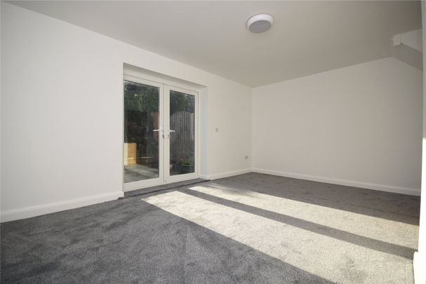 16, Langley Close, Leeds, West Yorkshire, LS13 1BA - Photo 1