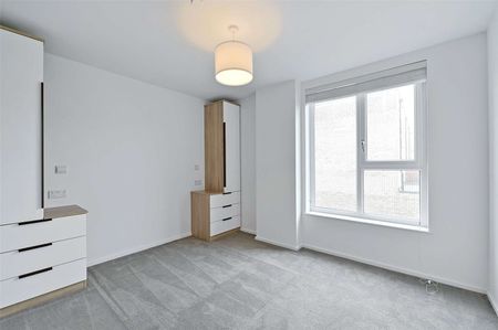 Thoughtfully curated throughout, this exceptional apartment exudes modern elegance and an effortless sense of openness, creating an inviting atmosphere from the very first impression. - Photo 2