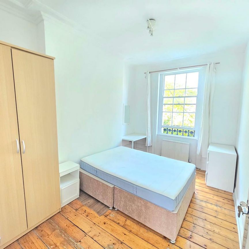 5 bedroom detached house to rent - Photo 1