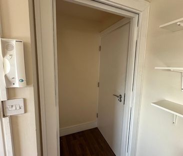 Studio Flat, Church Road, NW4 - Photo 6