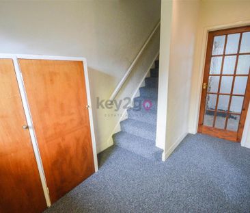 3 bedroom semi-detached house to rent - Photo 6