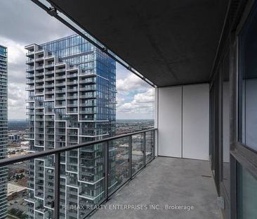 Jane/Hwy 7 Open Concept 1Bdrm +Den As 2nd Bdrm Spacious Balcony - Photo 4