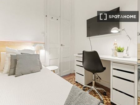 barcelona, Catalonia 08009 - Photo 4