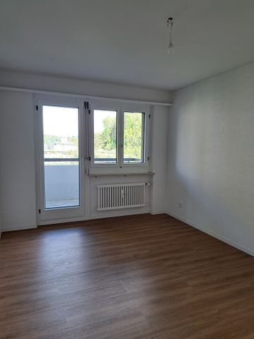 Gemütliche 3 1/2-Zimmerwohnung in Pratteln mit Aussicht geniessen? - Photo 4