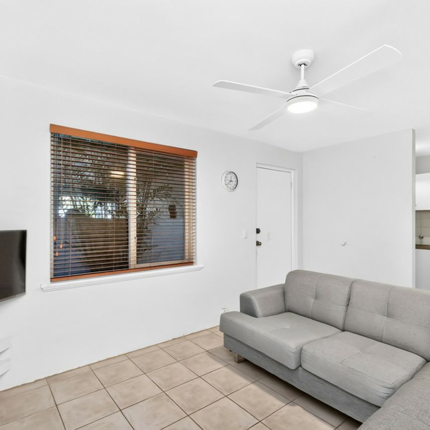 When location and lifestyle matters - Photo 1