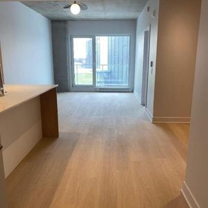 1 CH - 1 SDB - Montreal - $1,720 /mo - Photo 2