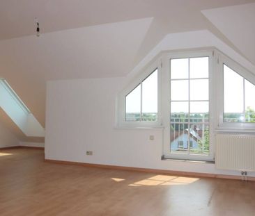 Große Dachgeschosswohnung mit 3 Zimmern und Terrasse! - Photo 6