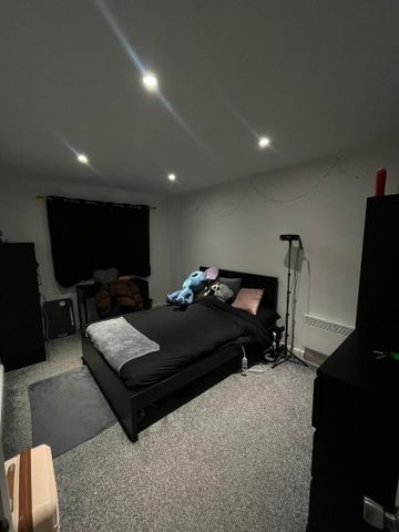 2 bedroom flat to rent - Photo 4